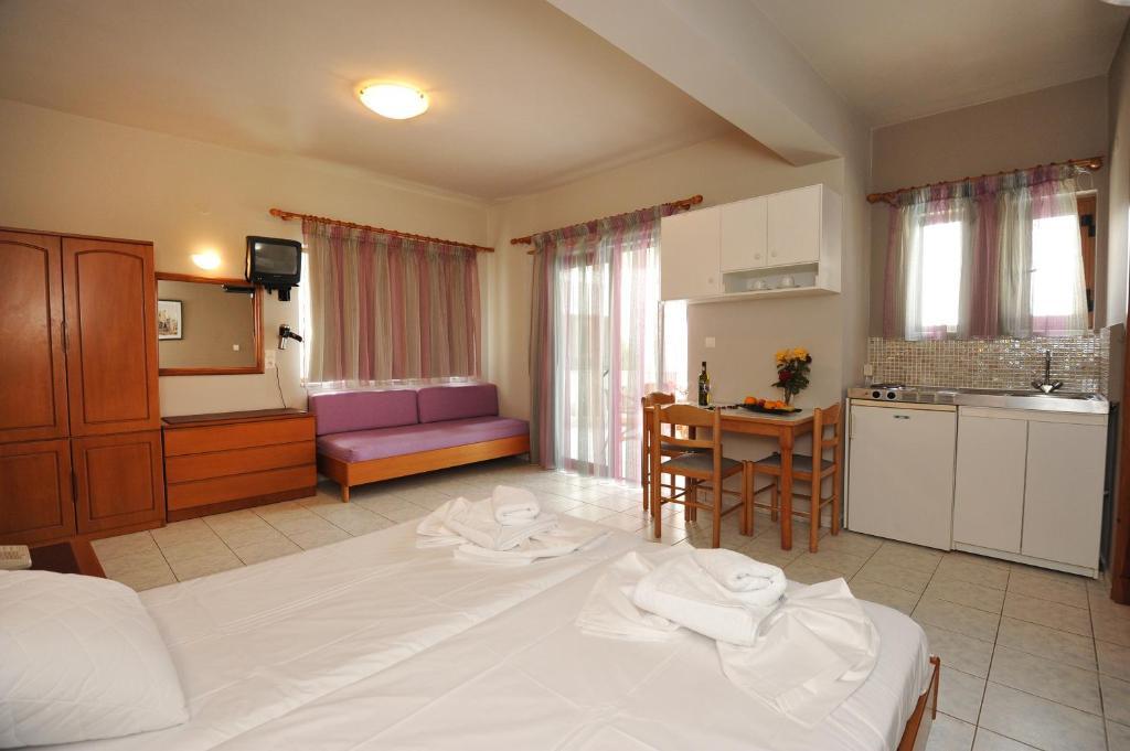 Stavroula Hotel Palace Kíszamosz Szoba fotó